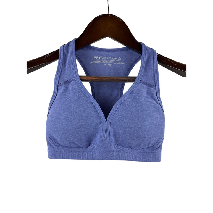 Women’s Beyond Yoga XS Periwinkle Sports Bra