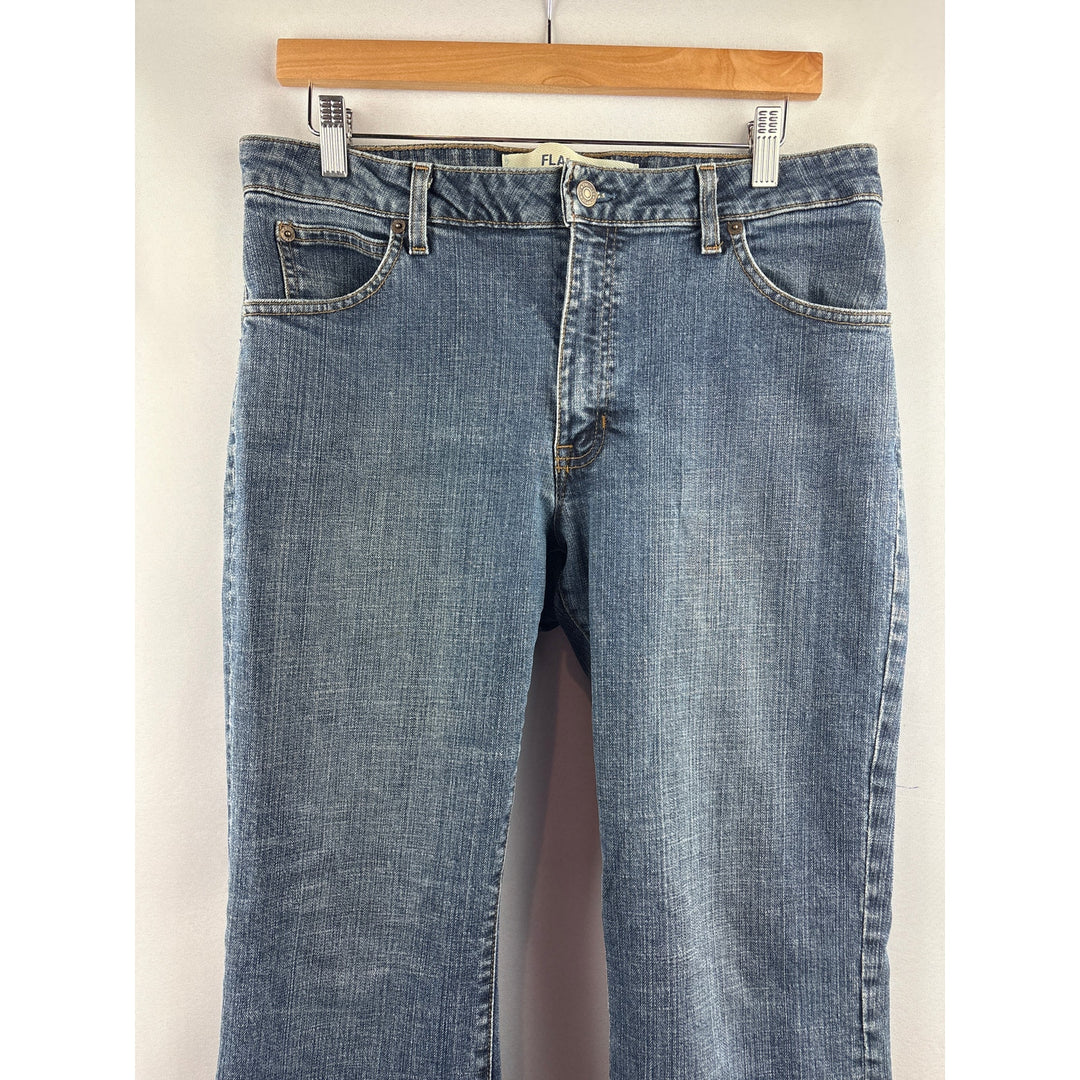 Women’s GAP Size 12 Medium Washed Blue Flared Jeans