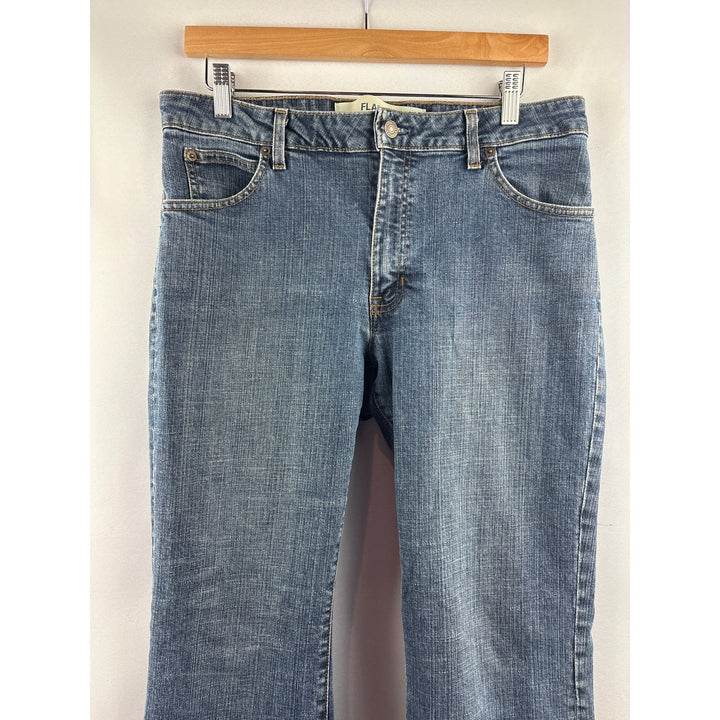Women’s GAP Size 12 Medium Washed Blue Flared Jeans