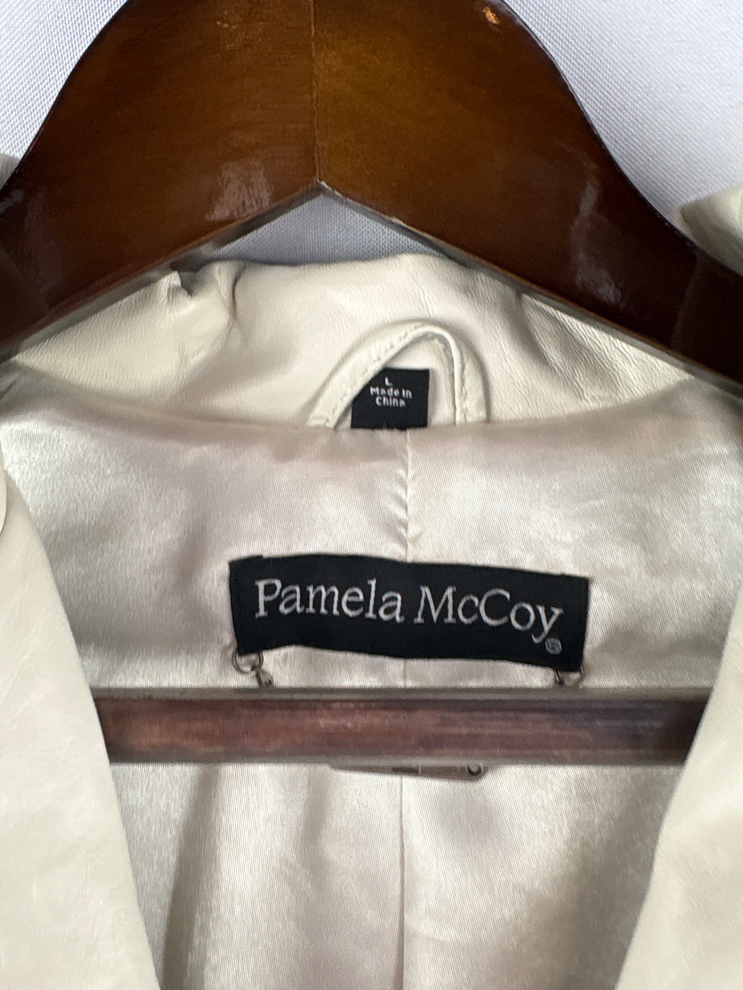 Women’s Pamela McCoy Large Off-White Soft Leather Jacket