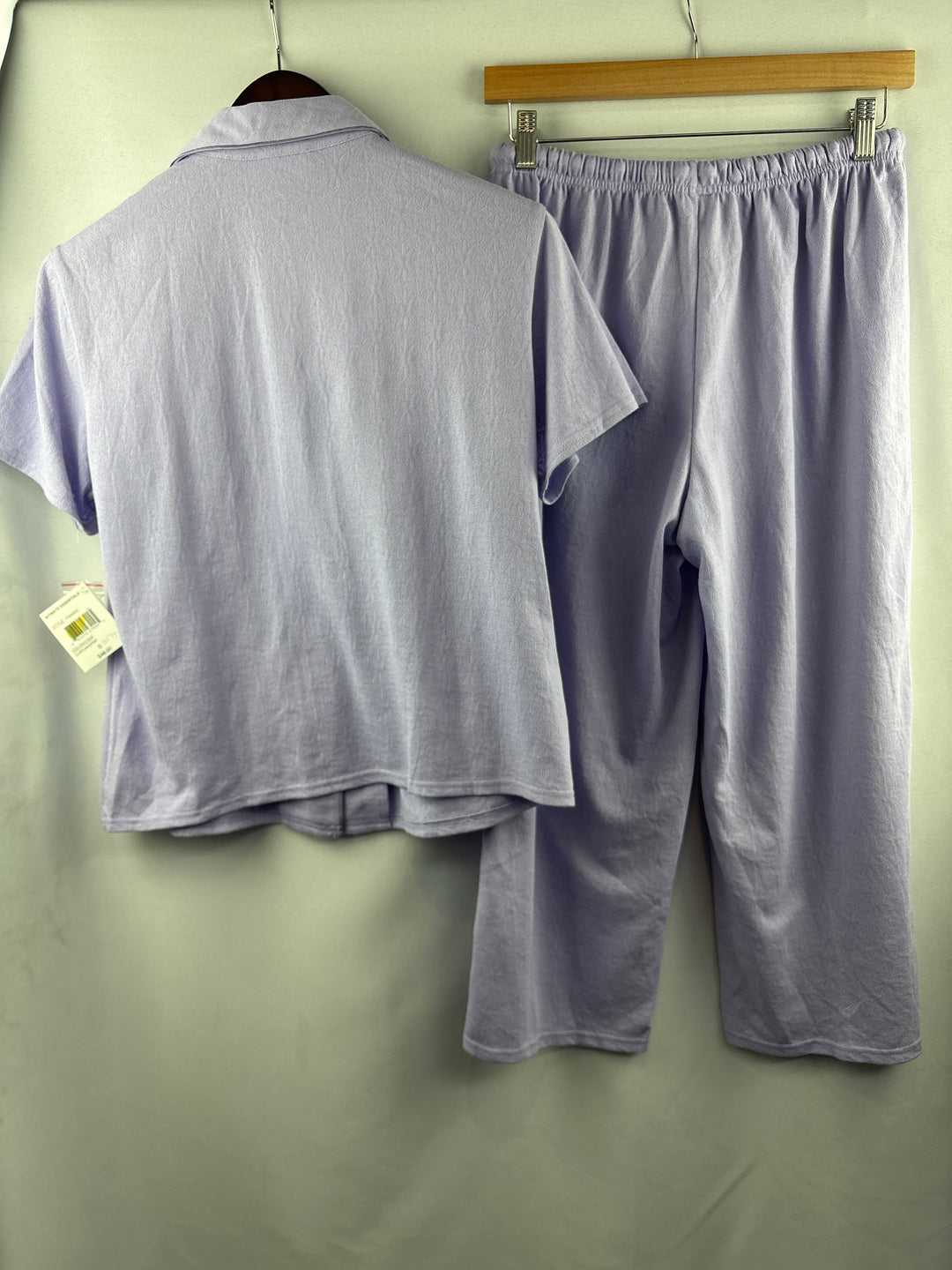 Women’s Intimate Essentials Small Lavender PJ Set