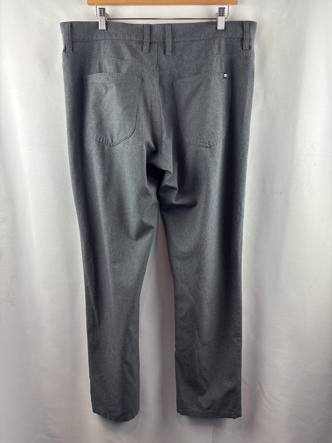 Men’s Travis Mathew Size 36 Stone Gray Golf Pants