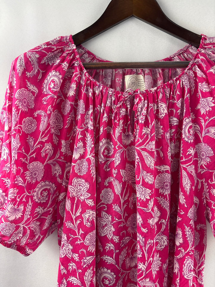 Women’s Destination 365 XL Hot Pink Paisley Blouse