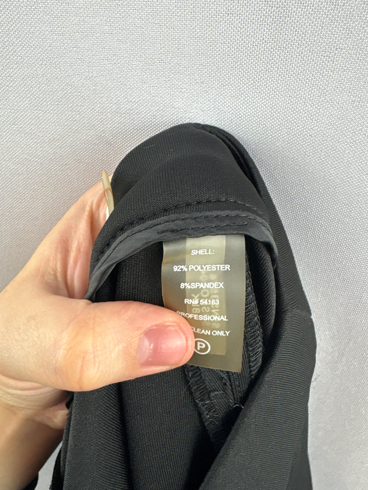 Women’s Calvin Klein Size 2 Black Knee Length Skirt