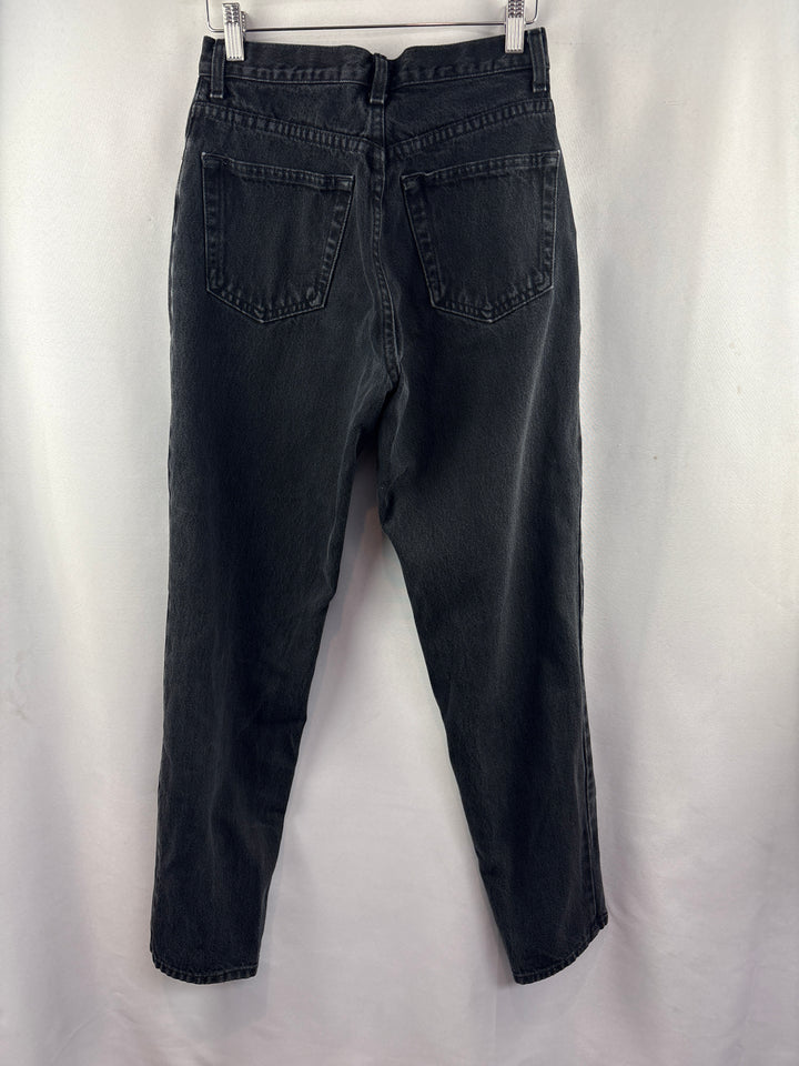 Women’s GAP Size 8 Black Straight Leg Jeans