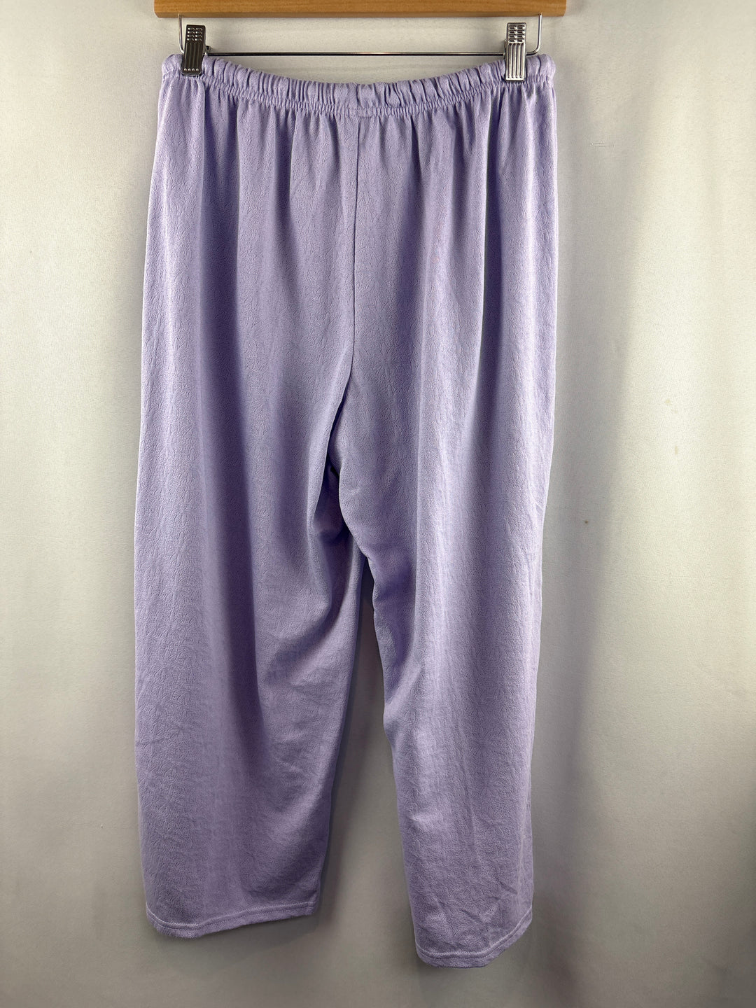 Women’s Intimate Essentials Small Lavender PJ Set