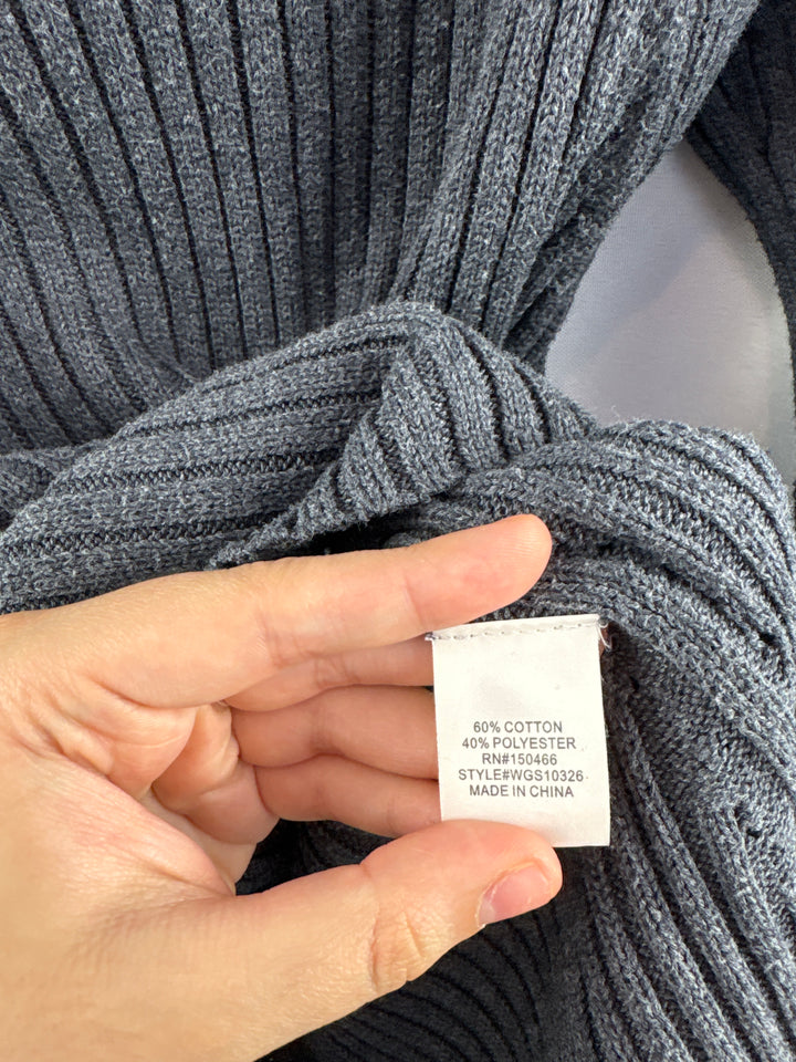 Women’s Magnolia Grace Small Gray Ribbed Knit Sweater