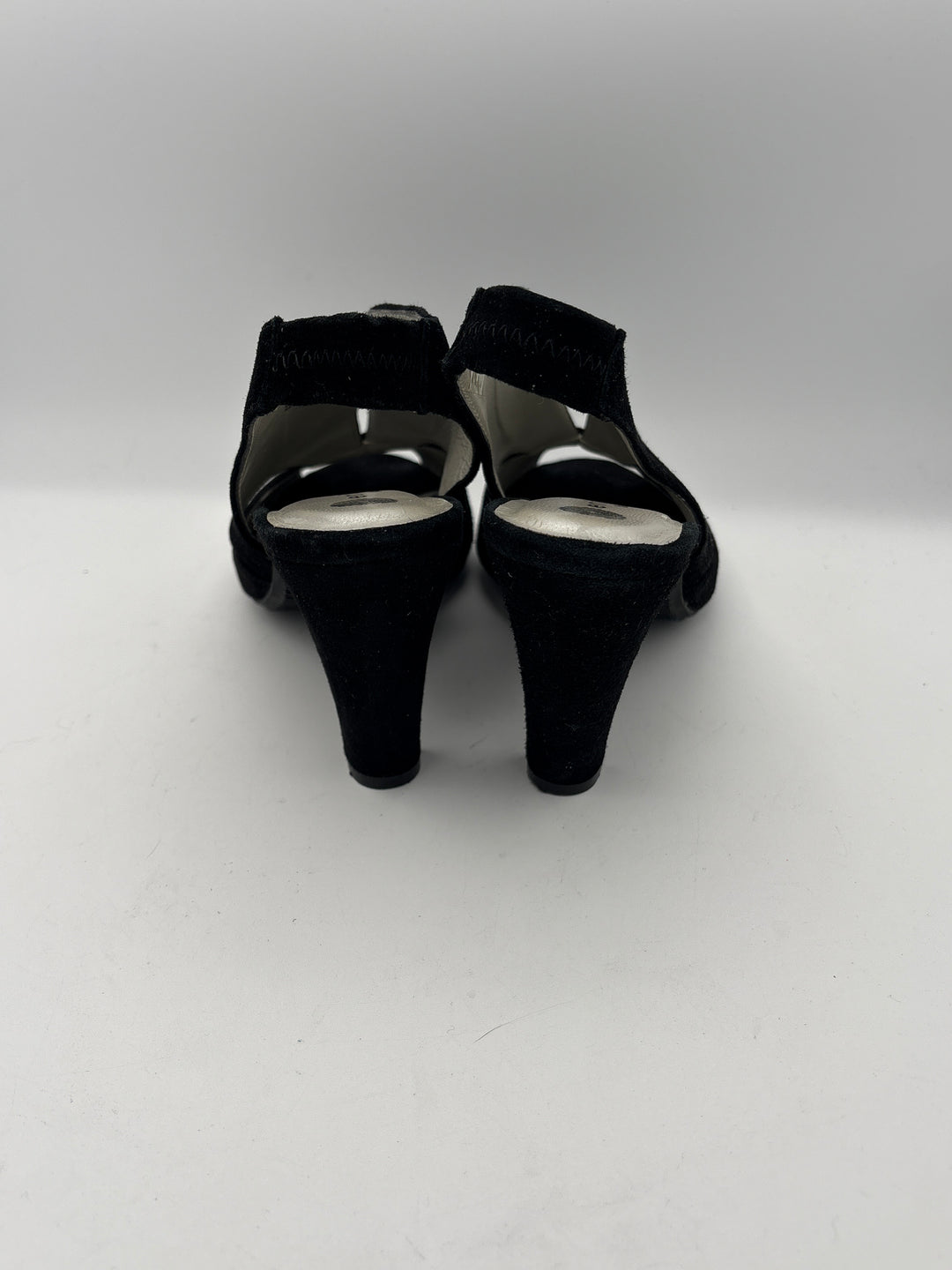 Women’s Eric Michael Size 8.5 Black Suede Slingback Pumps