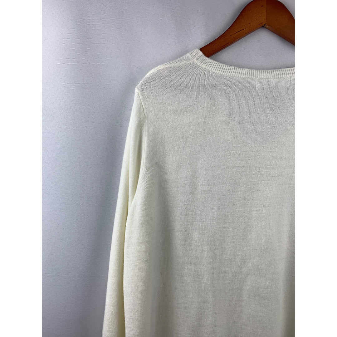 Woman’s Karen Scott White V Neck Sweater Size 1X