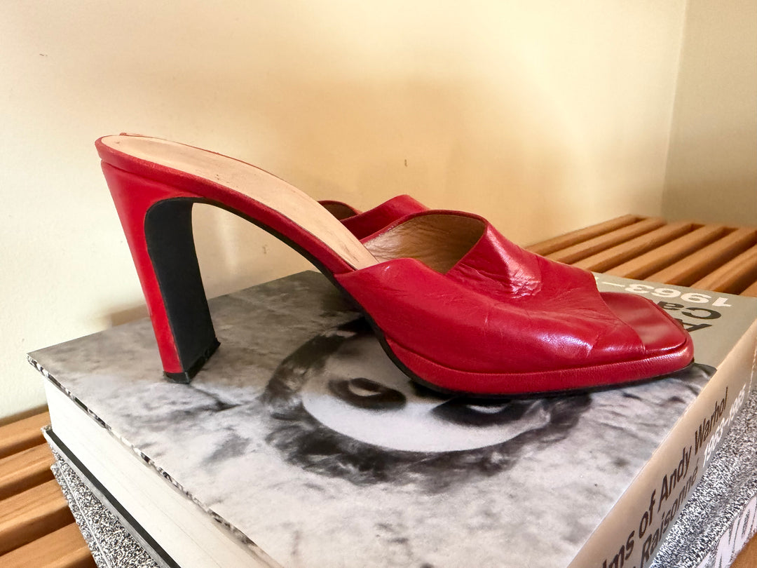 Vintage David Aaron Red Leather Slide Mule Heels Y2K Open Toe Pumps Size 8