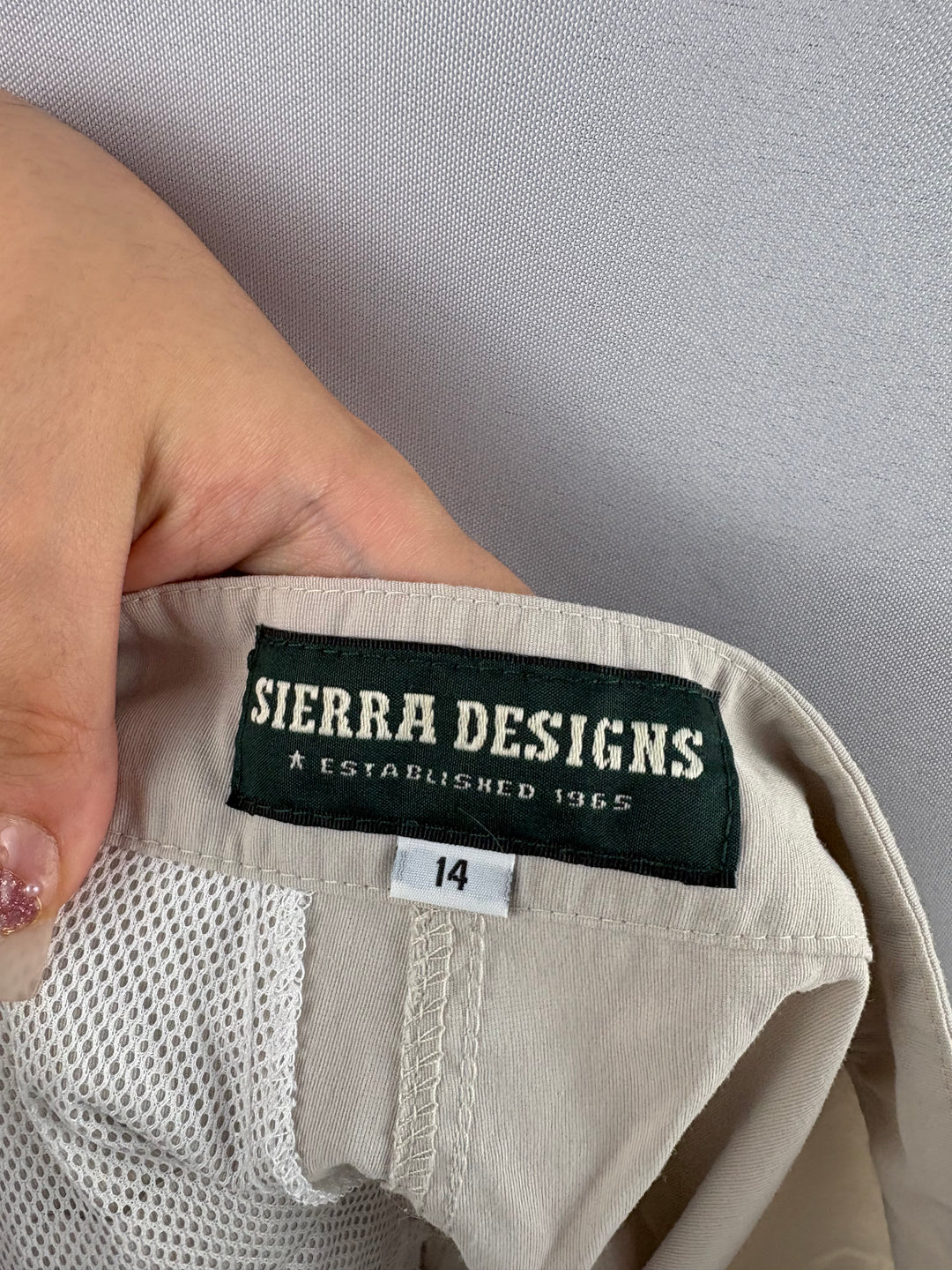 Women’s Sierra Designs Size 14 Khaki Cargo Shorts
