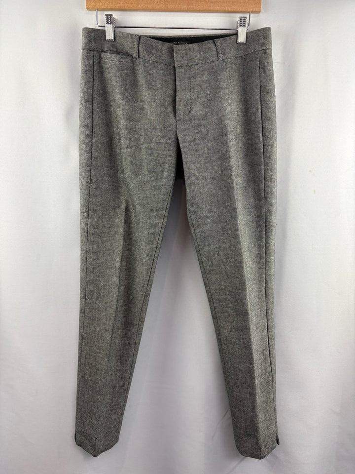 Women’s Banana Republic Size 4 Gray Pleated Slacks