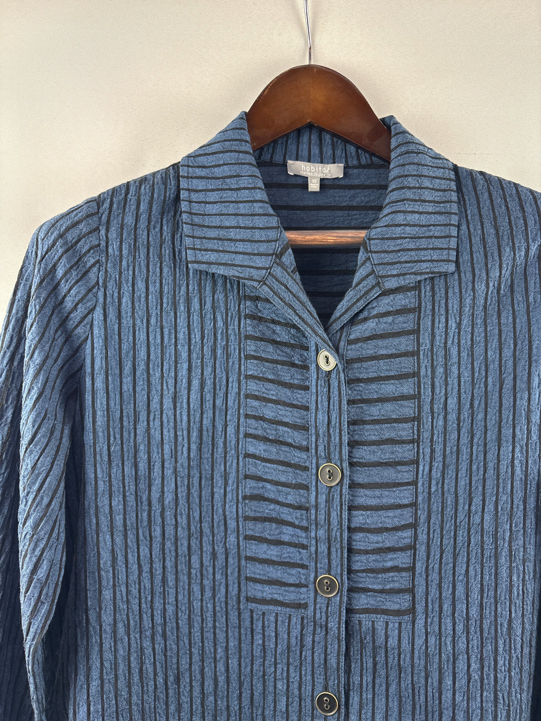 Women’s Habitat XS Dark Blue &amp; Black Striped Button Up