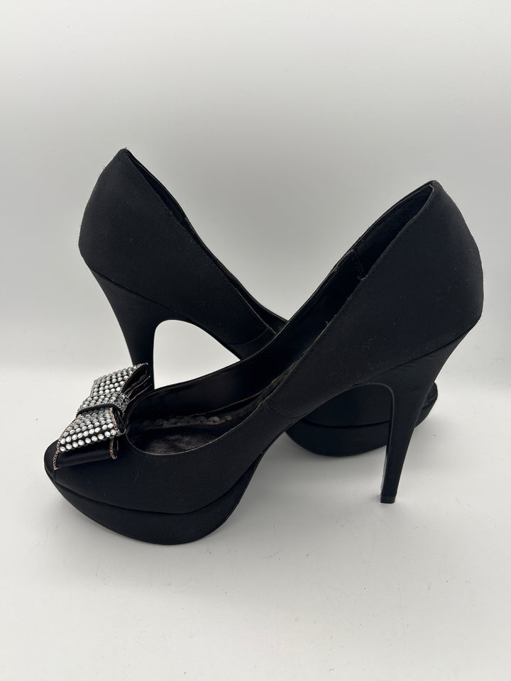 Women’s Lulu Townsend Size 10 Black Satin Pumps w/ Bow Detail