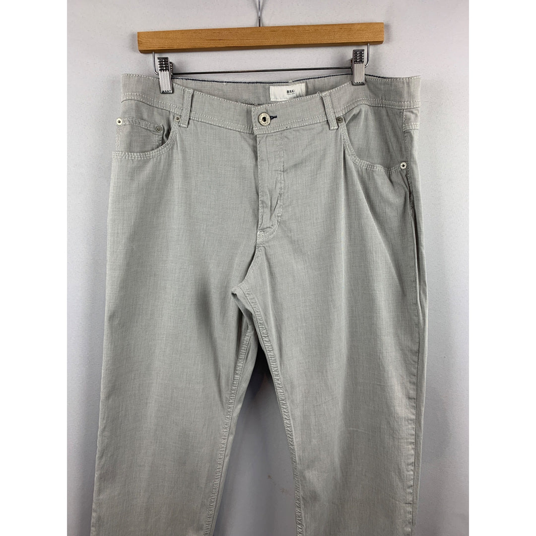 Brax Cooper Fancy Regular Fit Lightweight Textured Mens Pants In Soft Gray Fabric