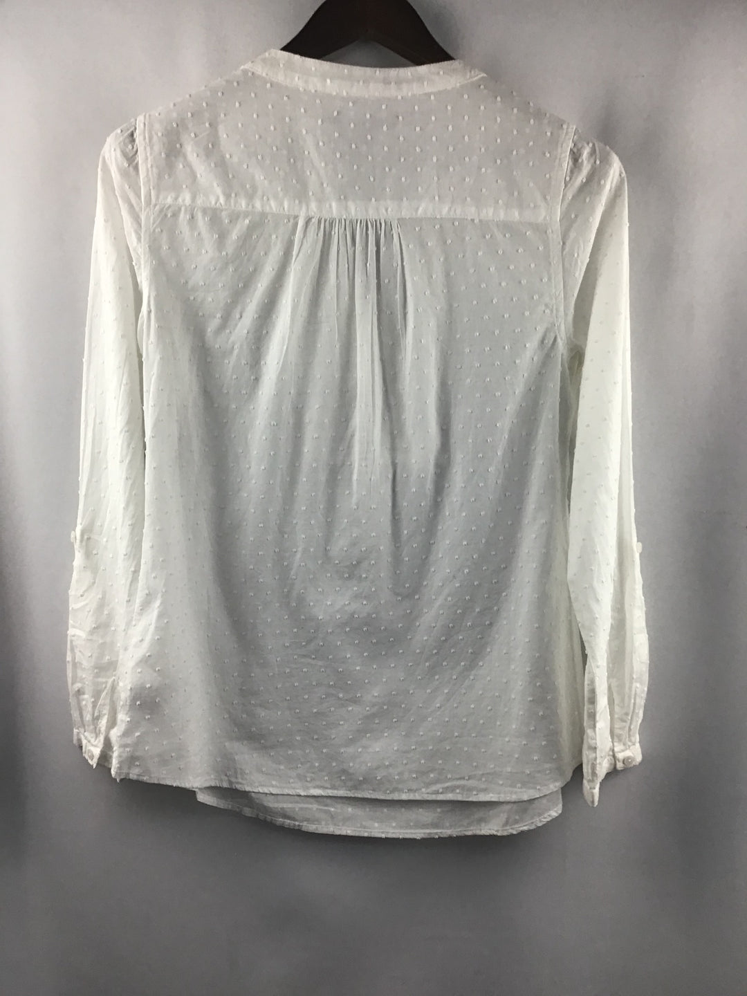 Women’s Relativity White Roll Tab Sleeve Half Buttoned Blouse Size Small
