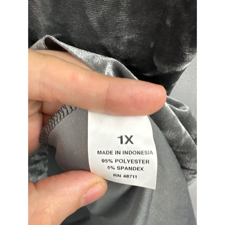 Women’s Falls Creek 1X Silver Velvet Short Sleeve Shirt with Breast Pocket