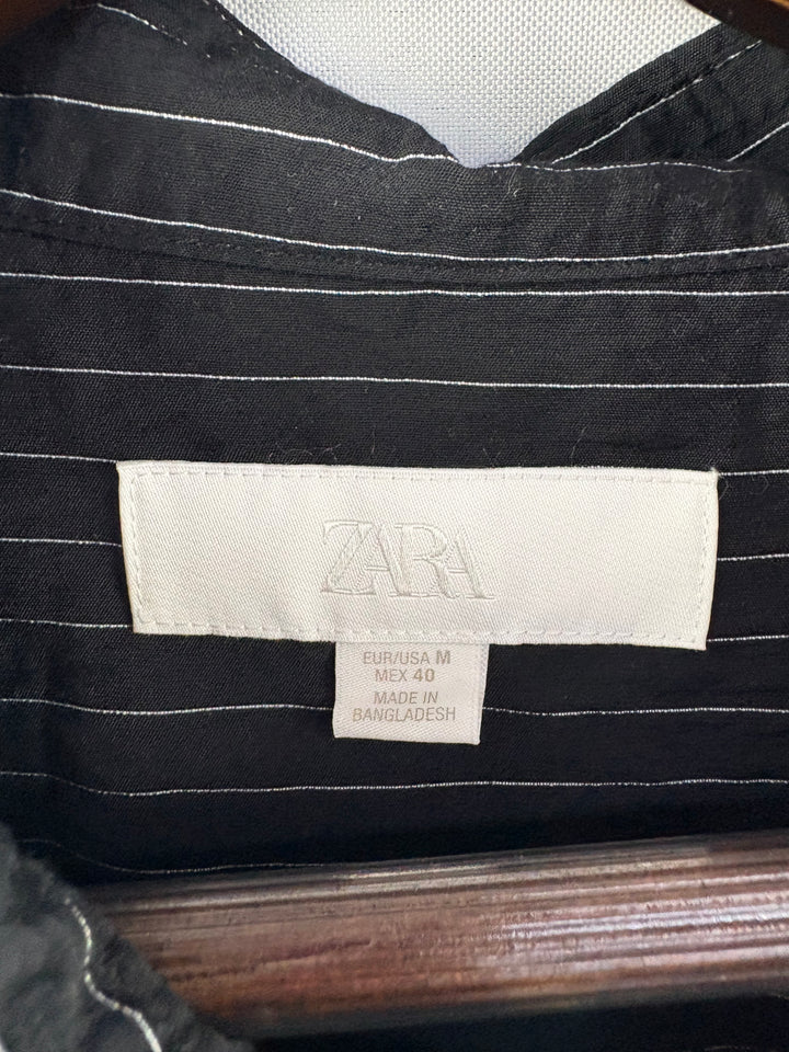 Women’s Zara Medium Black w/ White Stripes Button Up