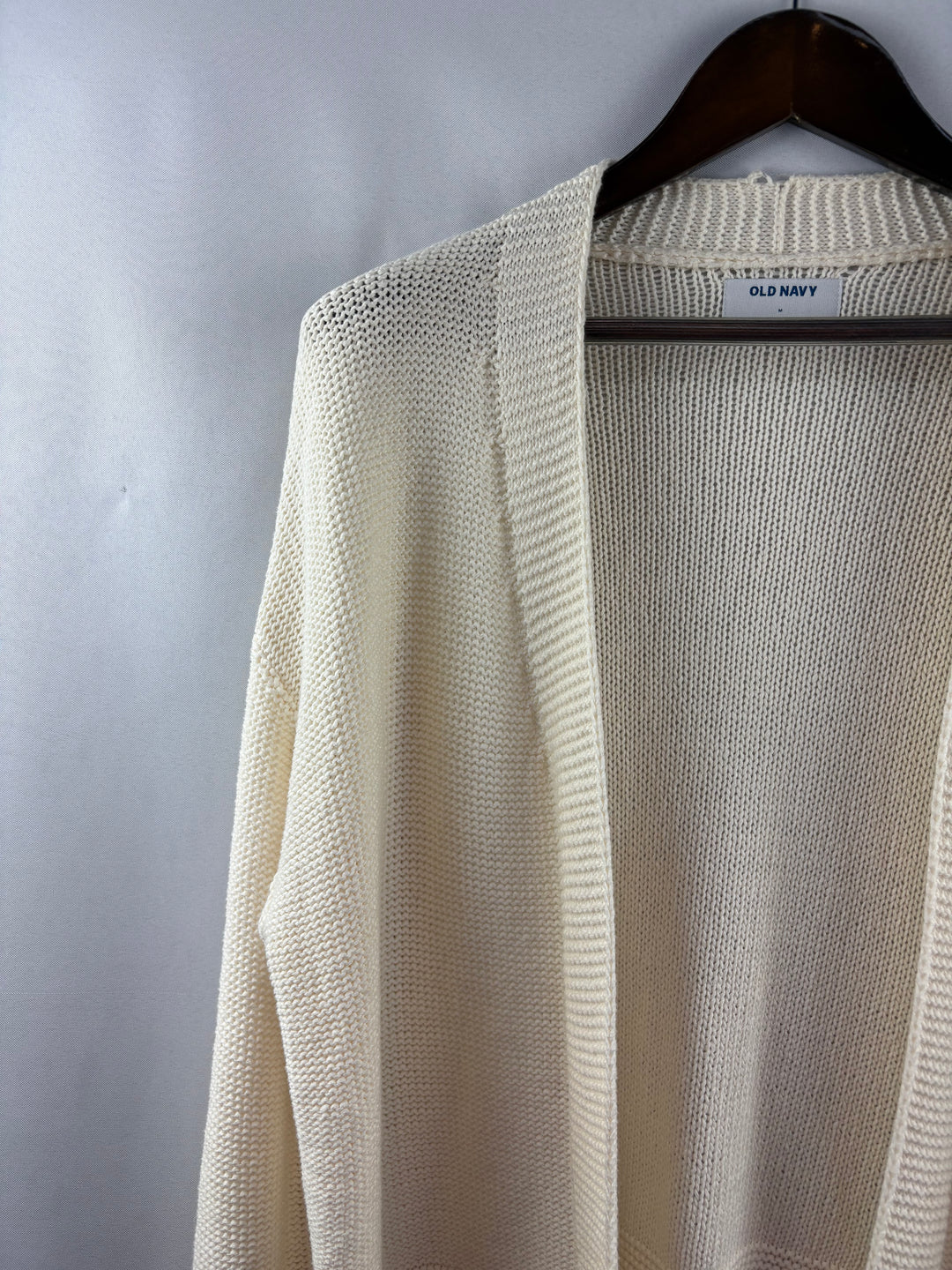 Women’s Old Navy Medium Cream Knit Cardigan