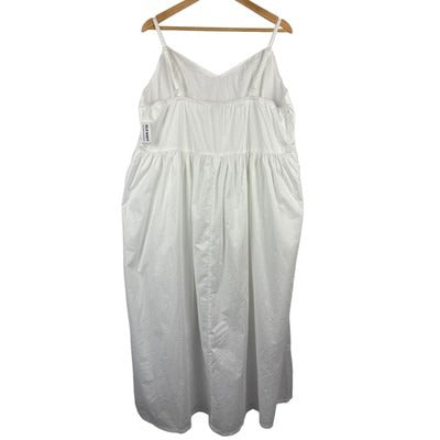 Women’s Old Navy Size XL White Maxi Sundress.