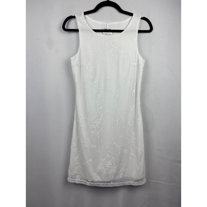 Byer Too! White Floral Embroidered Sleeveless Dress Size Medium