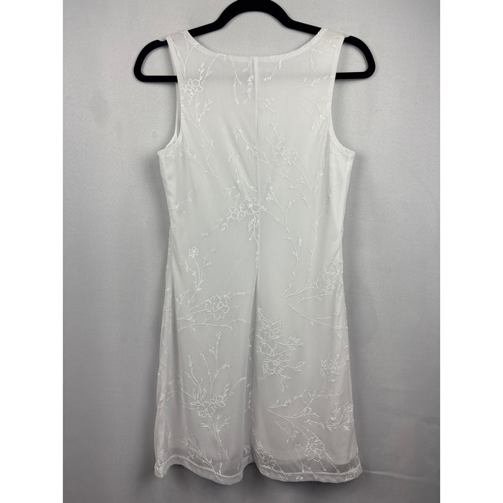 Byer Too! White Floral Embroidered Sleeveless Dress Size Medium