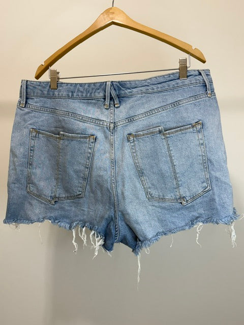 Good American Distressed Denim Shorts Button Fly Raw Hem Sz16(33/34)