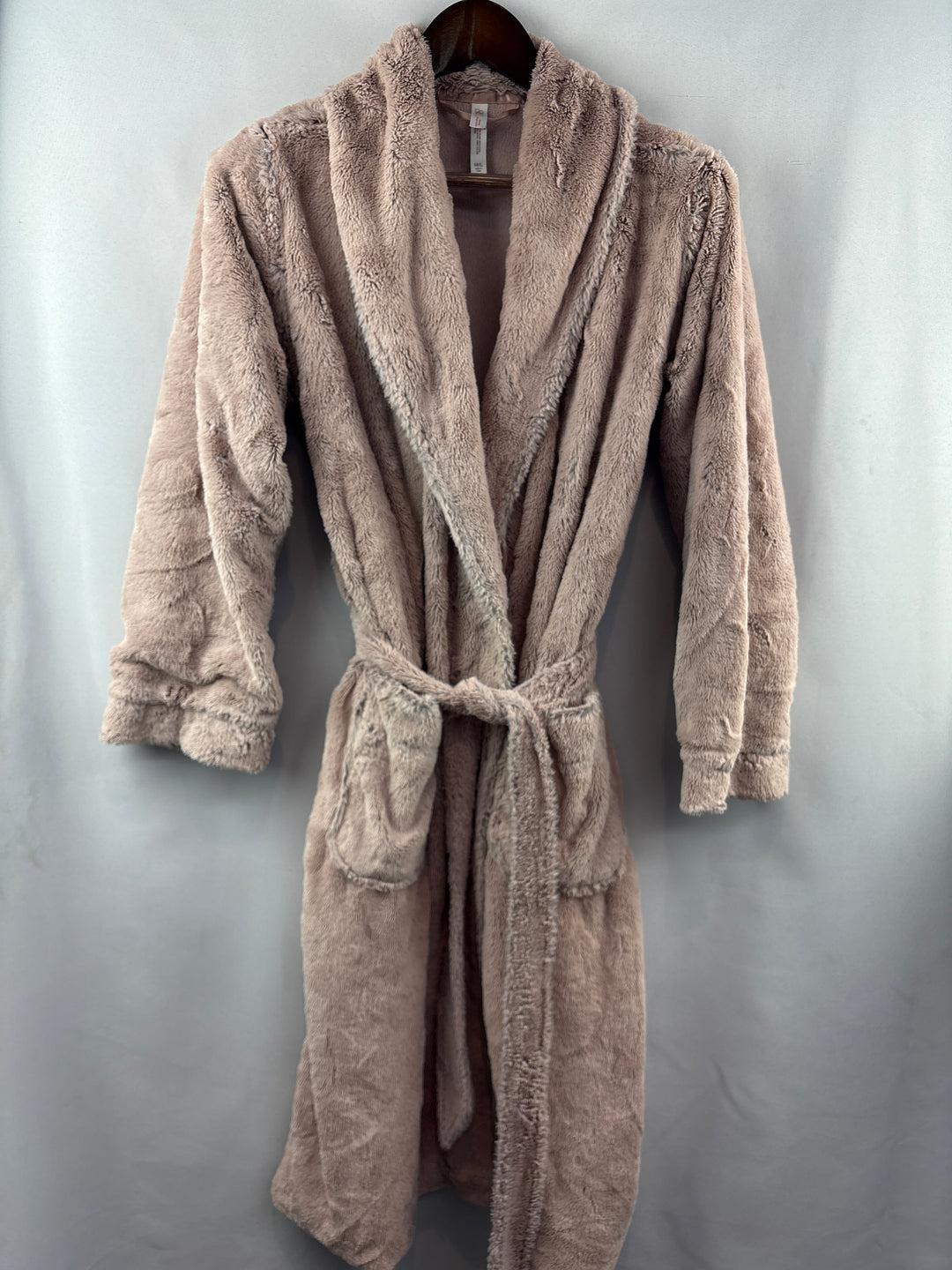Women’s Gilligan &amp; O’Malley M/L Mauve Faux Fur Bathrobe