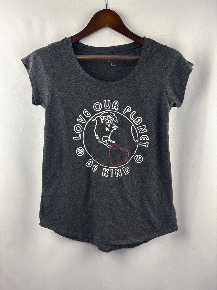 Women’s Lucky Brand Small Dark Gray Love Ur Planet T-Shirt