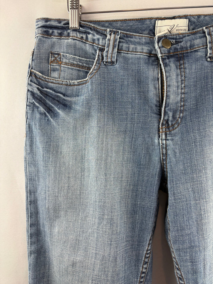 Women’s Venezia Size 14 Light Wash Blue Straight Leg Jeans