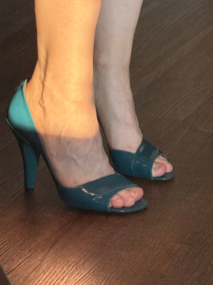 Louis Vuitton Vintage Teal Patent Leather Peep Toe Heels Pumps Size 39 Y2K