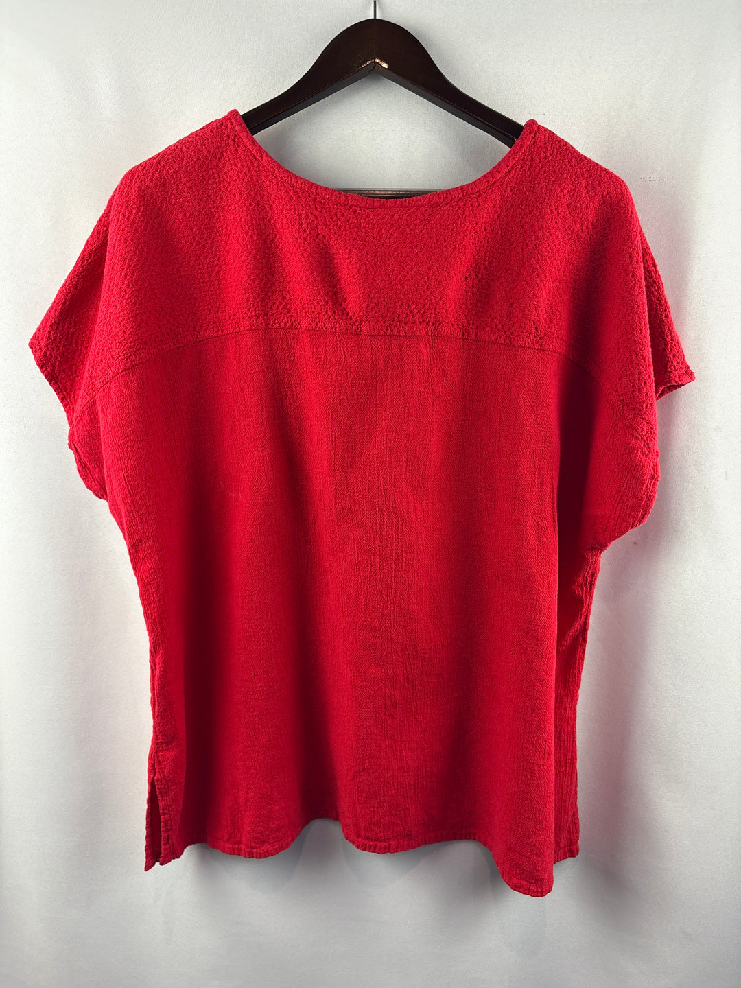 Women’s Dunes Size 1X Bright Red Short Sleeve Blouse
