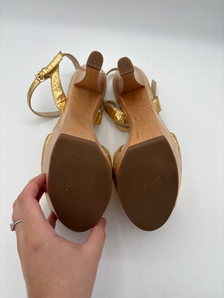 Women’s Kors by Michael Kors Size 9.5 Gold Snakeskin Pumps