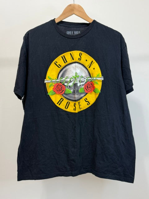 Guns N&