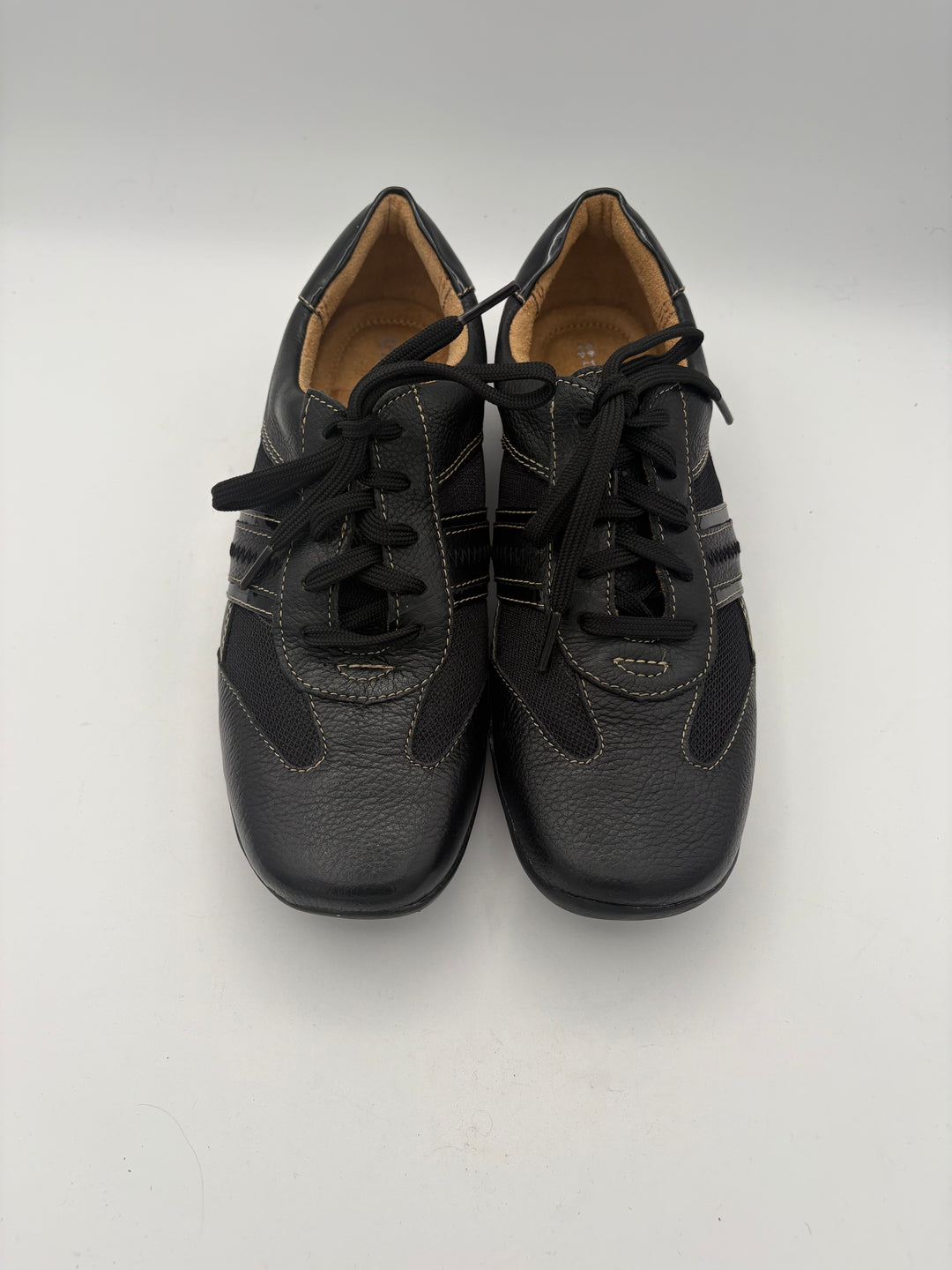 Women’s Naturalizer Size 8 Black Leather Lace Up Shoes