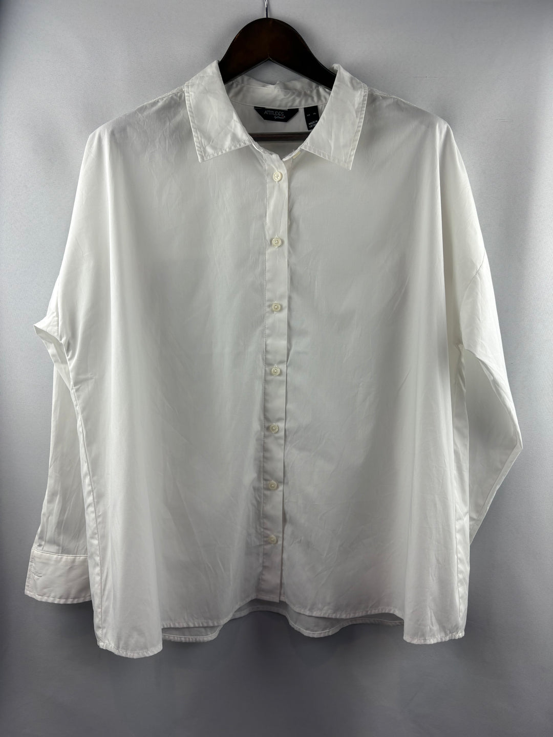 Women’s Attitudes by Renee XL White Button Up w/ Sequins