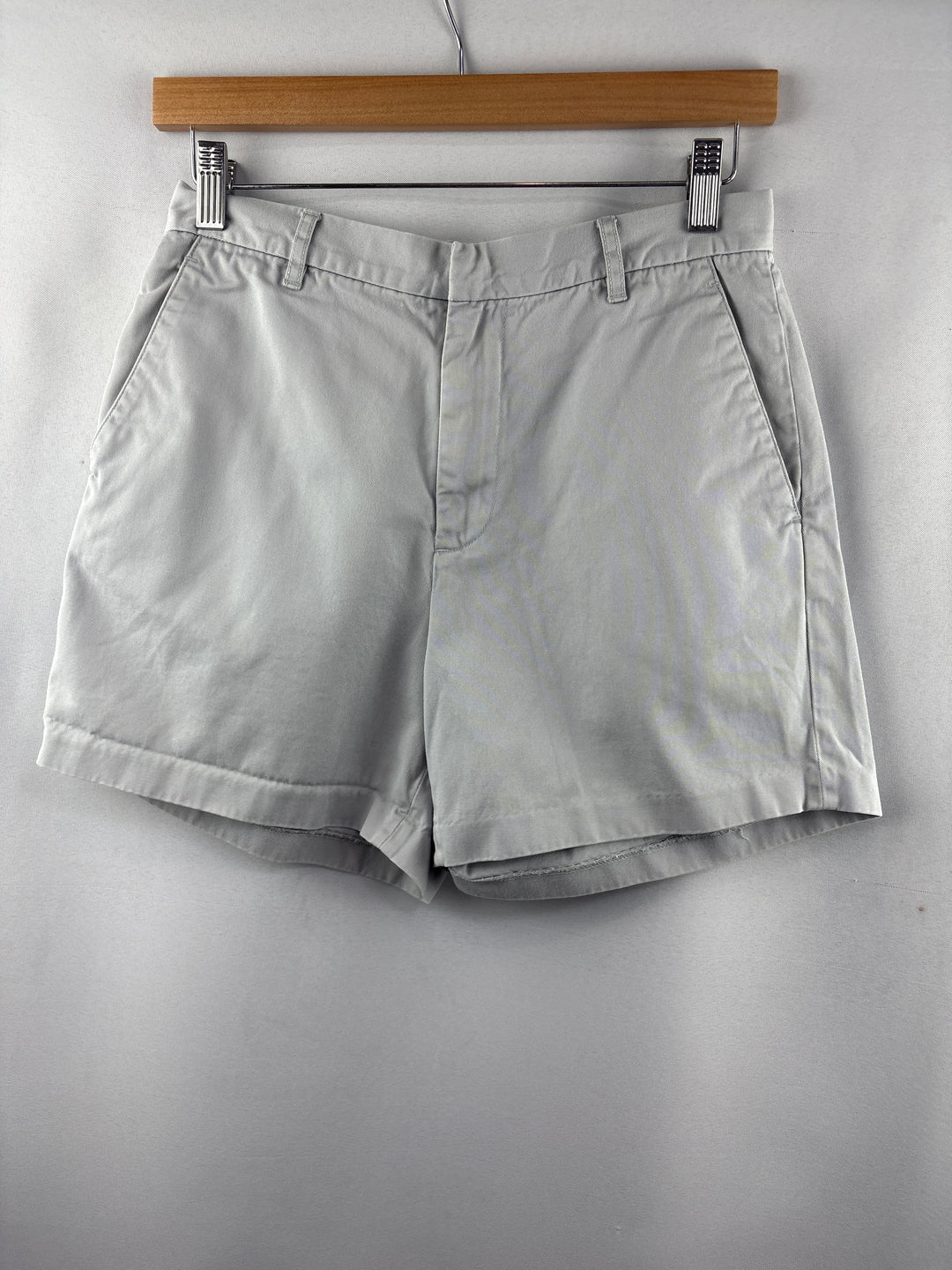 Women’s J.Crew Size 4 Pale Gray Chino Shorts