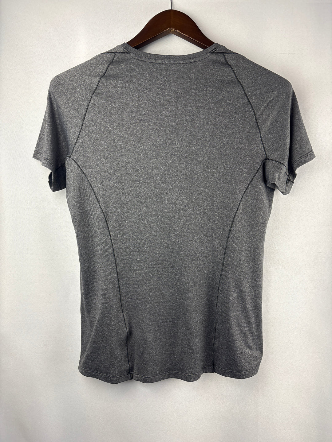 Women’s Arc’Teryx Small Dark Gray Sport T-Shirt