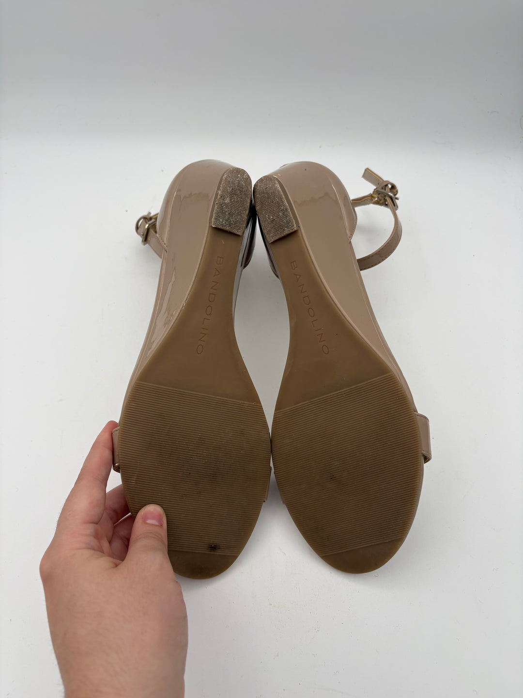 Women’s Bandolino Size 8.5 Nude Patent Leather Sandal Wedges
