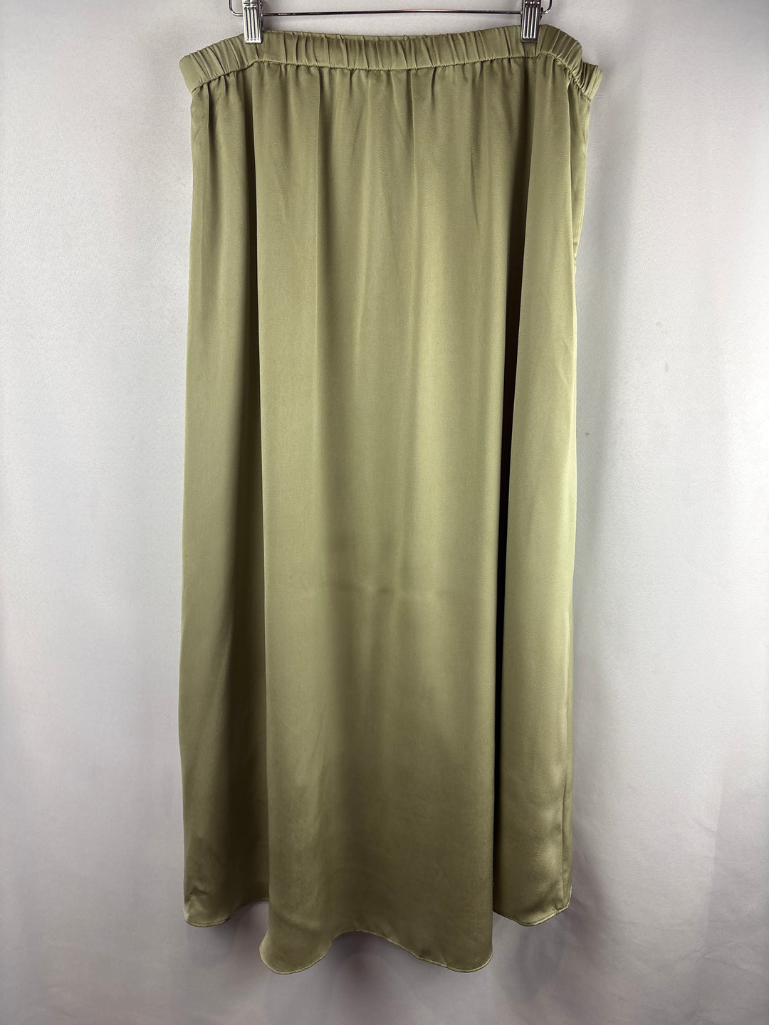Women’s Studio Untold Size 16/18 Pale Green Hi-Low Skirt