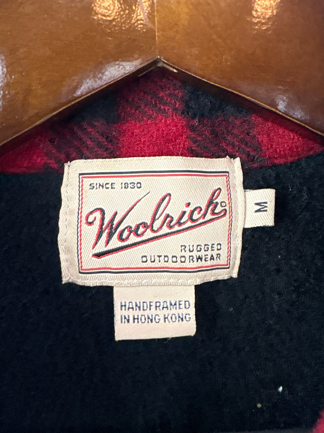 Women’s Medium Woolrich Black Vest w/ Red Plaid Accents