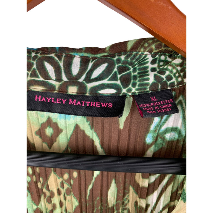 Hayley Matthews XL Womens Boho Top Green & Blue Tribal Print Button-Down