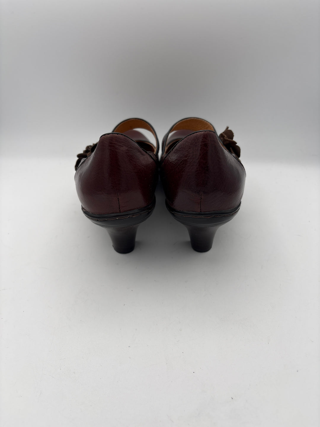 Women’s Söfft Size 8.5 Orangey Brown Leather Dance Shoes