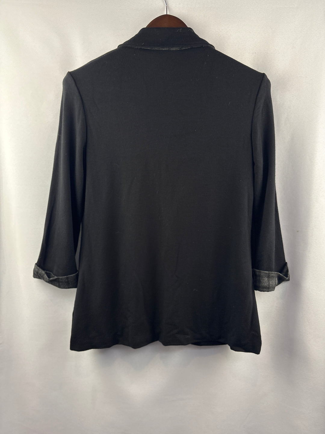 Women’s Tart Medium Black Buttoned Blazer