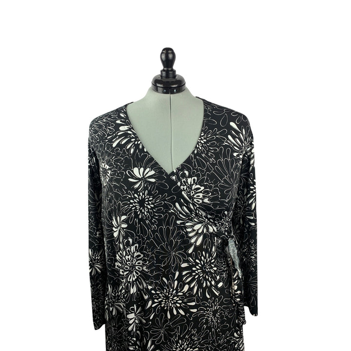Chicos Womens Floral Wrap Dress Size 1 Black & White Stretchy Polyester Blend