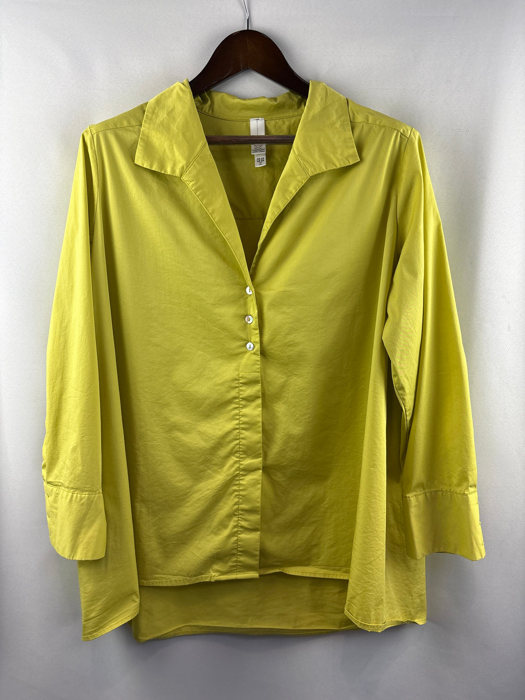 Women’s Marla Wynne Size 1X Avocado Green Button Up
