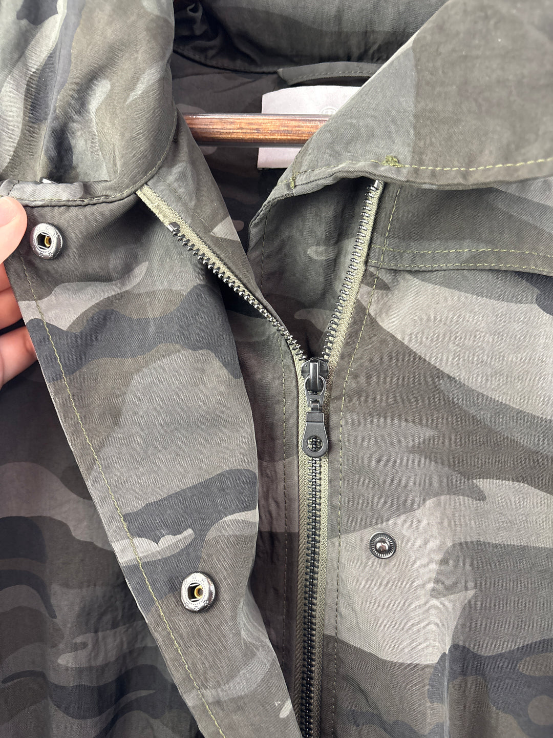 Women’s Tart Collections XS Dark Gray Camo Raincoat