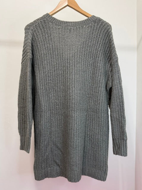 Torrid Dark Gray V‑Neck Lightning Bolt Sweater Sz 1 (14–16)