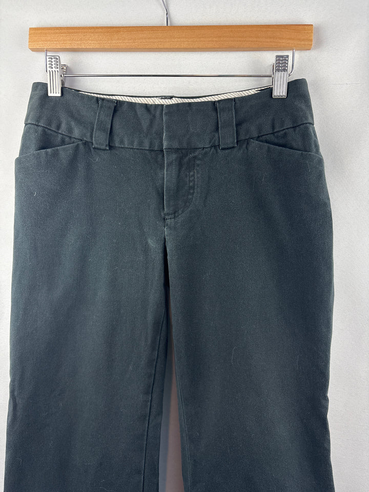 Women’s GAP Size 2 Low-Rise Black Flare Pants