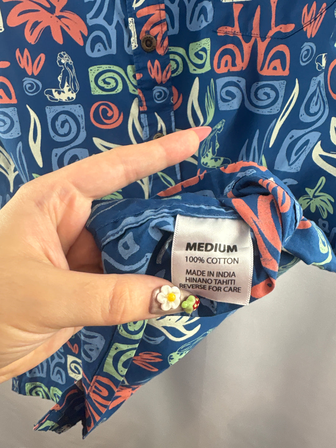 Men’s Hinano Tahiti Medium Blue Hawaiian Patterned Button Up